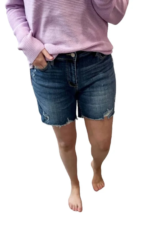 Hi-Low Cut Hem Denim Shorts In Blue