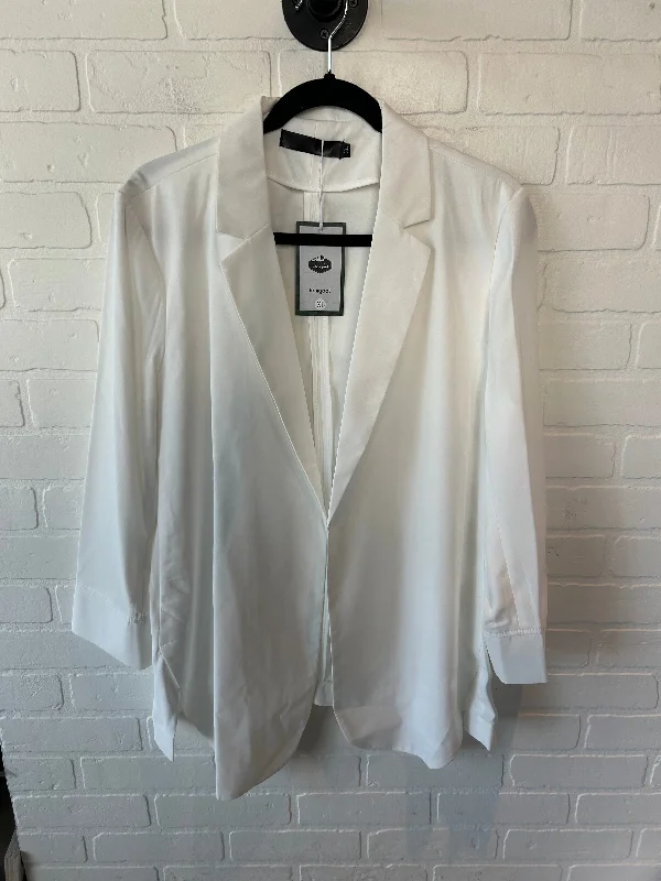 Blazer By Cme In White, Size: Xl