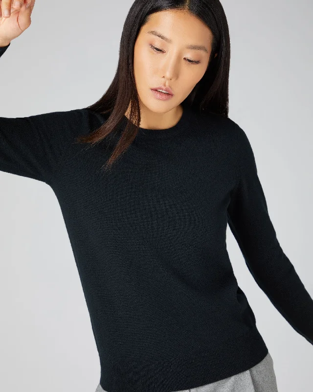 Women's Evie Classic Round Neck Cashmere Jumper Black